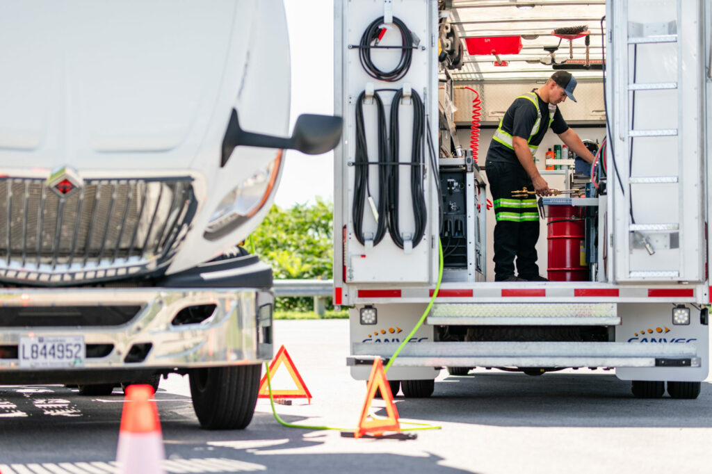 Mobile truck repair - Ontario&Quebec | Canvec