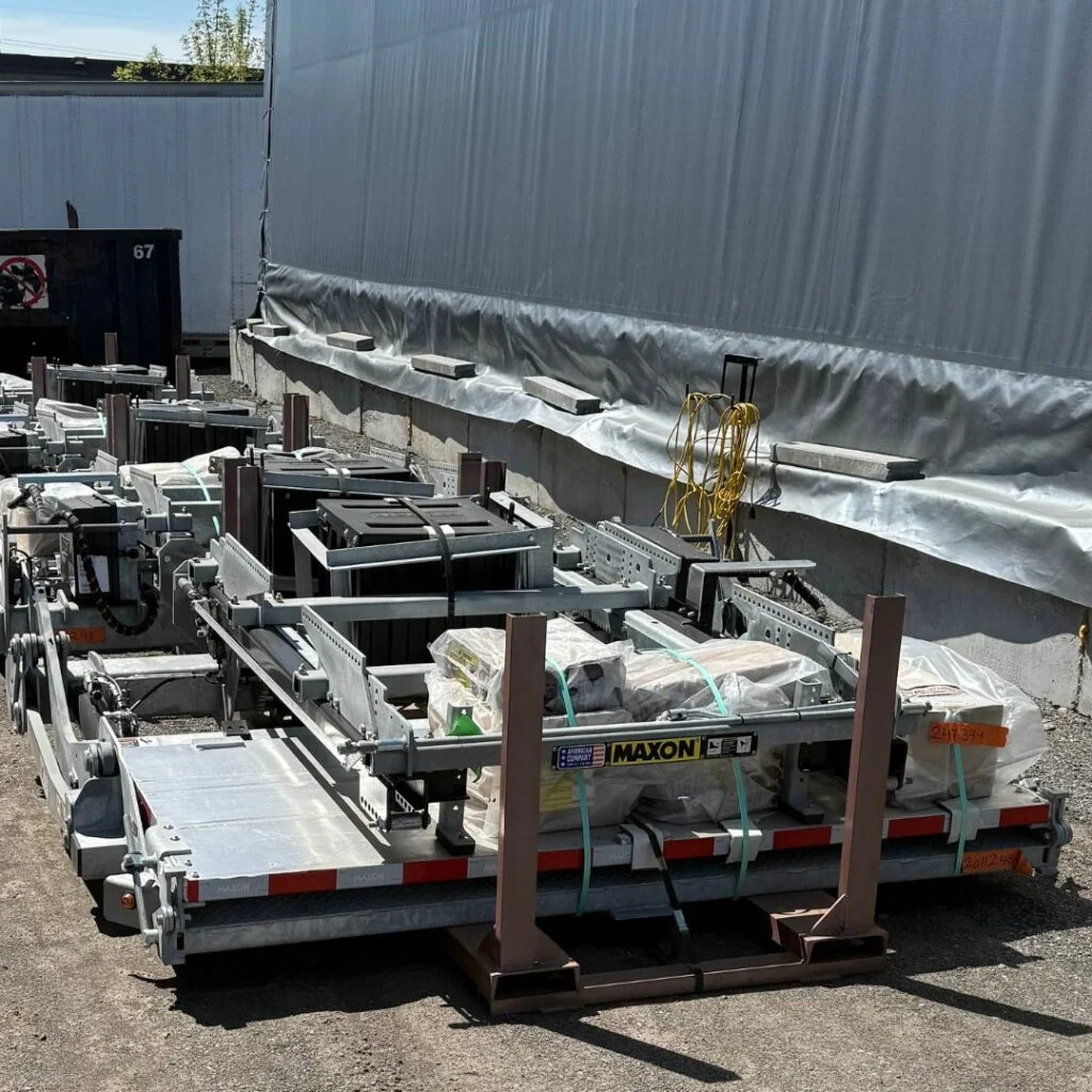 Canvec_Maxon Lift