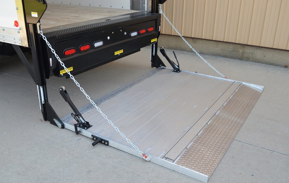 Série RailTrac™ Anthony liftgate pour Canvec